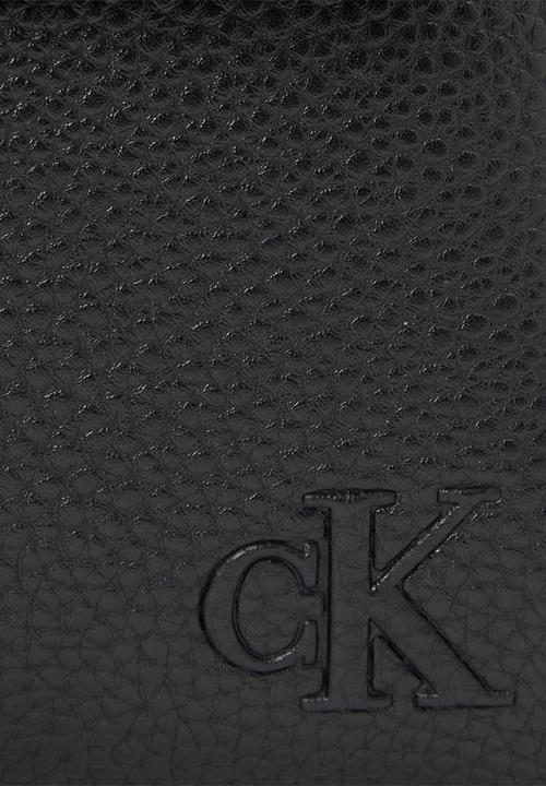 Calvin Klein - Ultralight slim flap bag pu - black