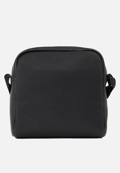 Calvin Klein - Coated sq camera bag18 pu - black