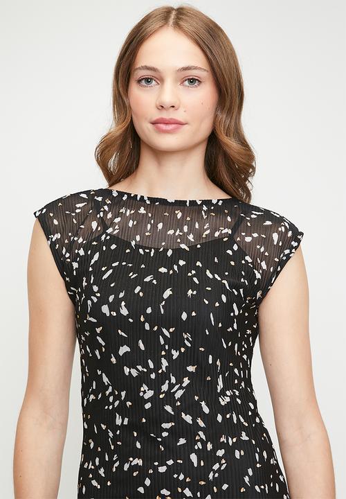 Me&B - Low Back Maxi Dress In Black Foil Plisse - Blackfoil