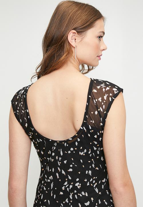 Me&B - Low Back Maxi Dress In Black Foil Plisse - Blackfoil