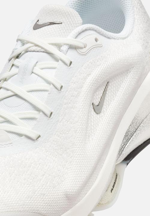 Nike - Nike Versair PRM