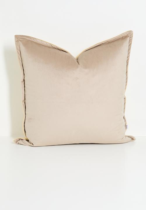 Sixth Floor - Fan linen & velvet cushion cover - Natural