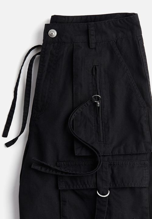 H&M - Cotton cargo shorts - black