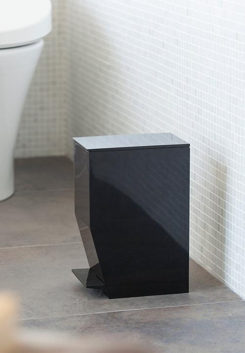 Yamazaki - Step on trash can - black