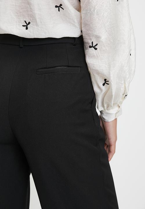 Me&B - Tailored Carrot Leg Pants In Black - Black