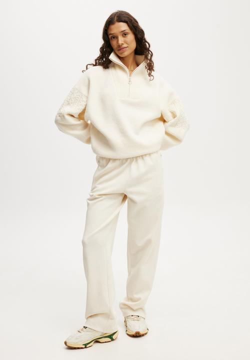 Cotton On - Summer Fleece Straight Leg Pant - Coconut Milk/Sesame
