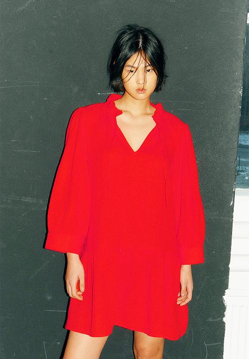 h&m red cotton dress Women's Bright red Dress with Flared Skirt