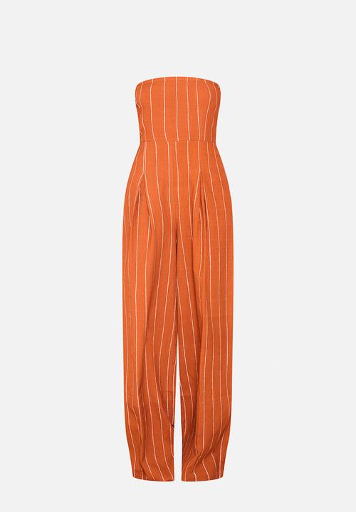 PrettyLittleThing - Stripe Bandeau Pocket Detail Jumpsuit - Rust