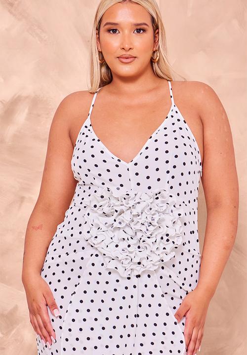 PrettyLittleThing - Plus White Polka Dot Satin Rose Detail Maxi Dress - White
