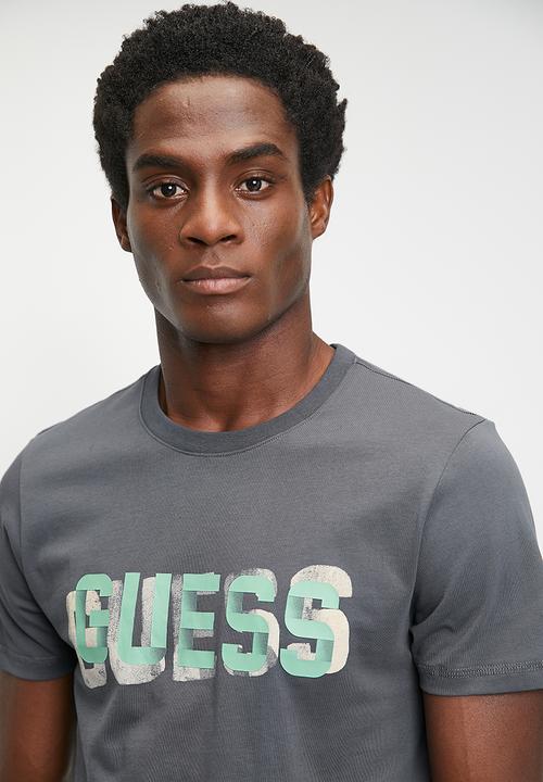 GUESS - Short sleeve cn guess logo tee - artillery grey