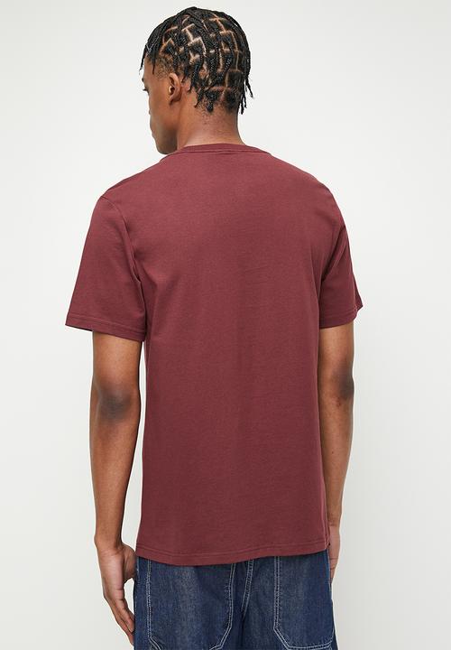 Converse - Retro Flag T-Shirt  - Cherry Daze