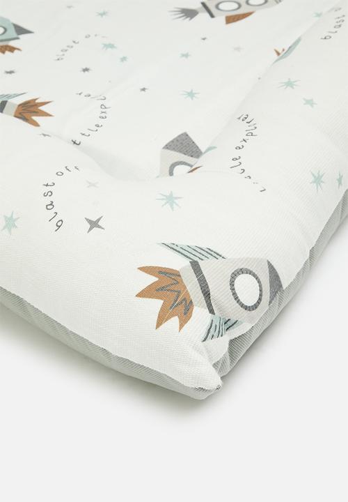 Sixth Floor - Wella playmat - Grey