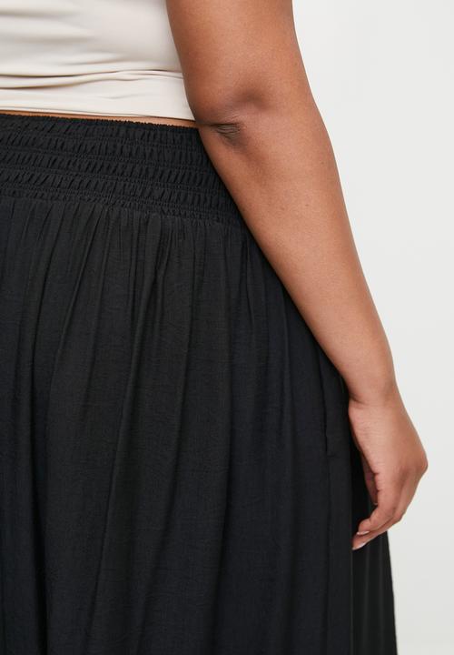 Superbalist - Capri linen full plus skirt - black
