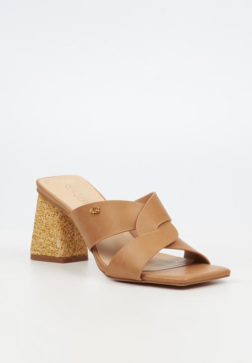 Miss Black - Kleo 2 block heel - camel