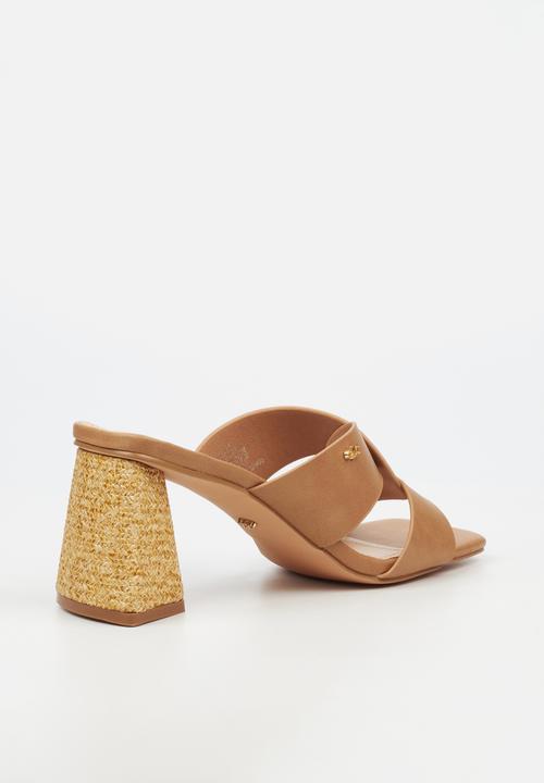 Miss Black - Kleo 2 block heel - camel