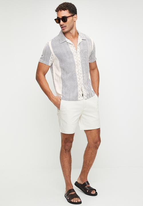 GUESS - Short sleeve meyer dobby shirt - dreamy moon multi