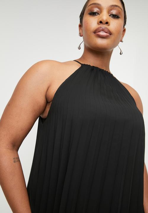 VELVET - Chiffon pleated trapeze halter shell plus - black