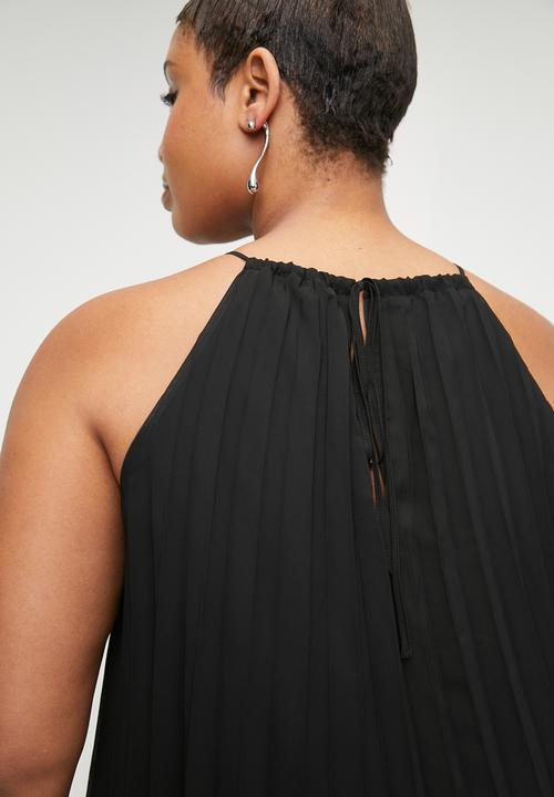 VELVET - Chiffon pleated trapeze halter shell plus - black