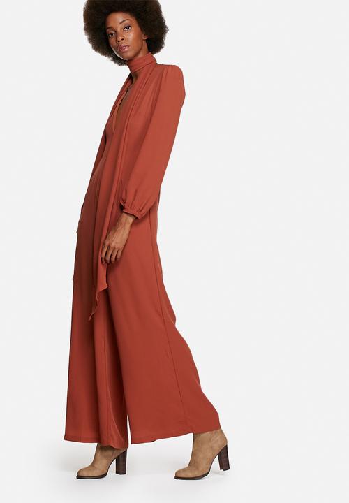Glamorous - Bell Sleeve Jumpsuit With Tie
