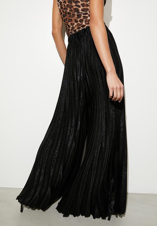 VELVET - Super Wide Pleated Pants - Metallic Black