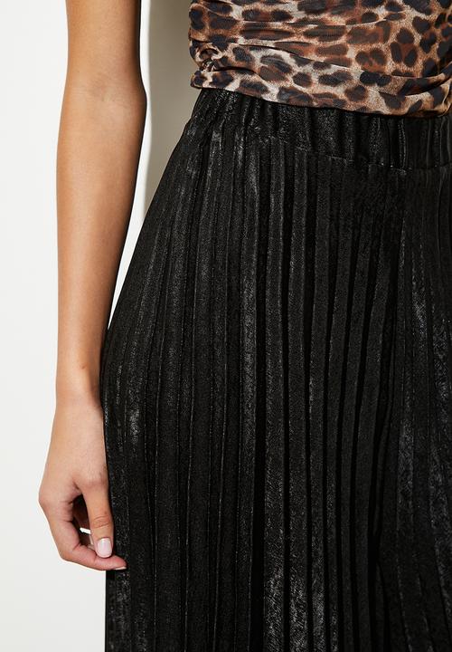 VELVET - Super Wide Pleated Pants - Metallic Black