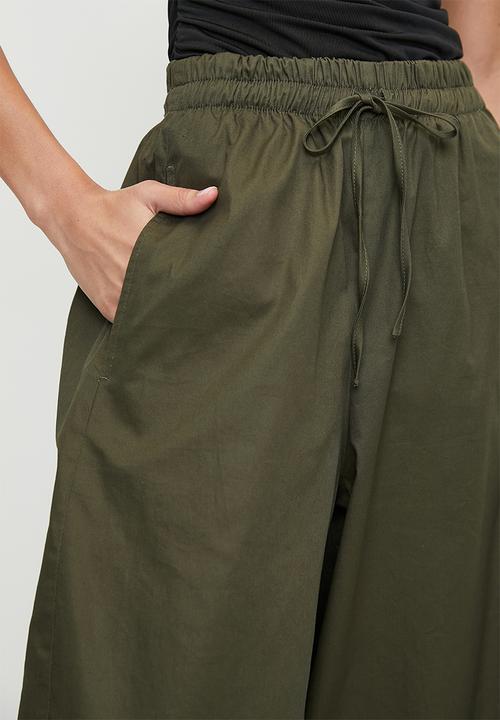 Superbalist - Barrel wide leg trouser - green