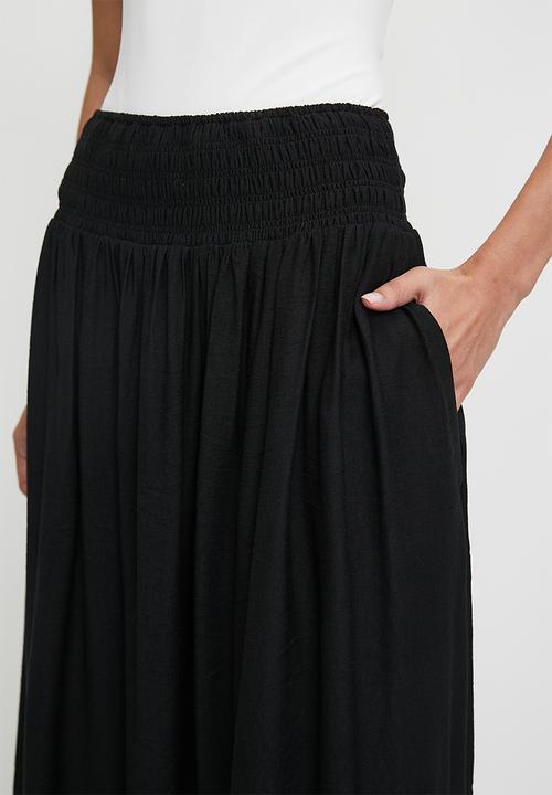 Superbalist - Capri linen full skirt - black