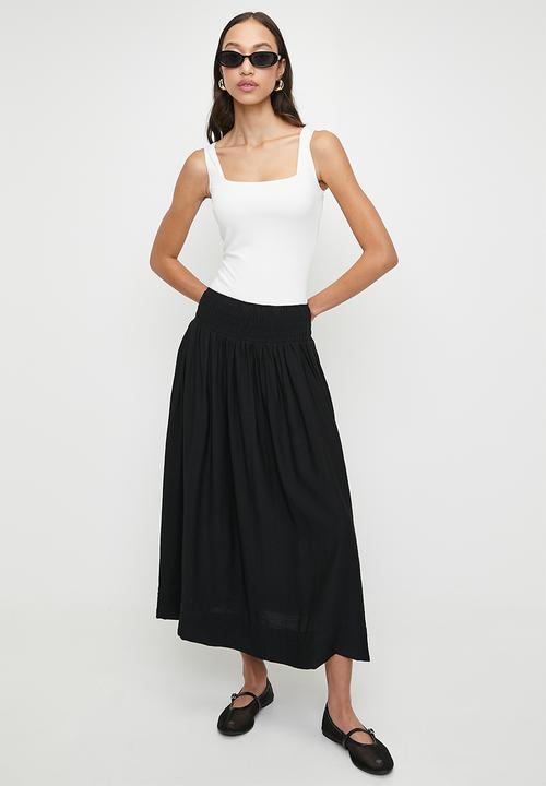 Superbalist - Capri linen full skirt - black
