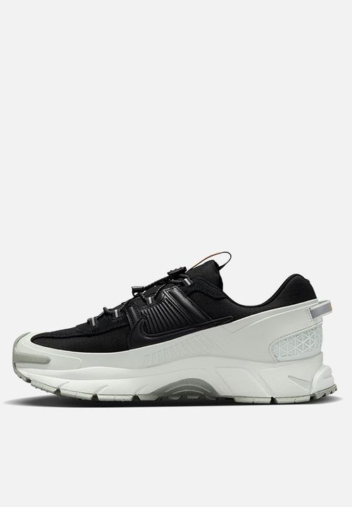 Nike - Vomero Roam