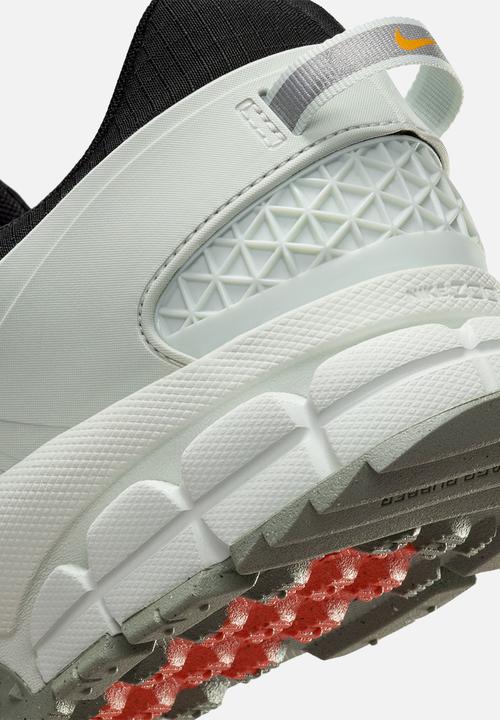 Nike - Vomero Roam