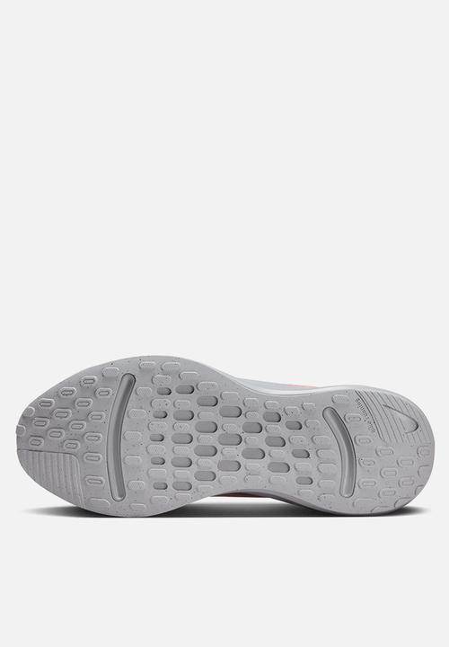 Nike - Nike Journey Run PRM