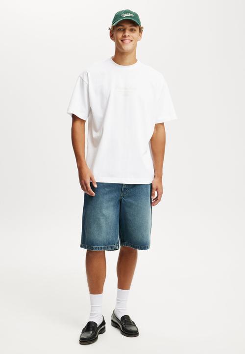 Cotton On - Box Fit Text T-shirt - White/Empire State