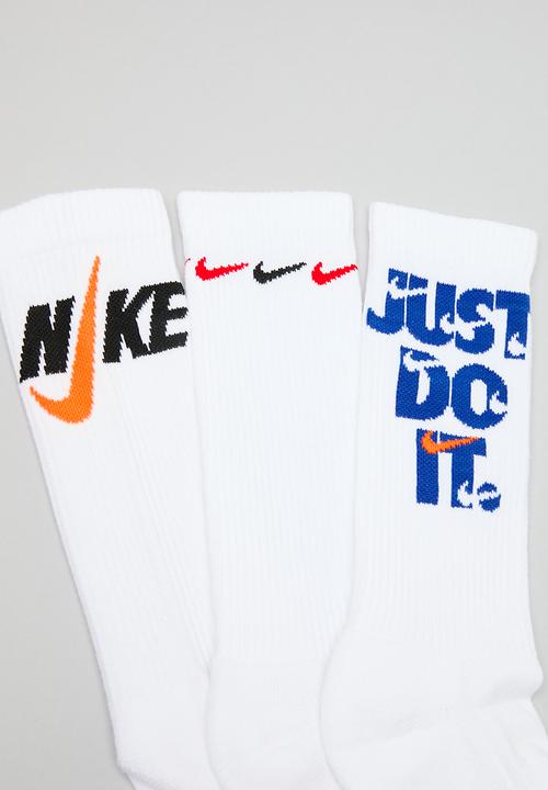Nike - Nike everyday plus cushioned 3 pack socks - white