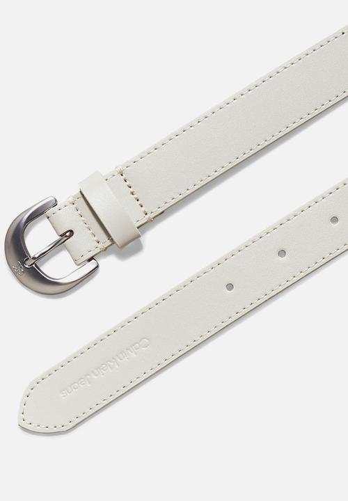 Calvin Klein - Classic round leather belt - eggshell