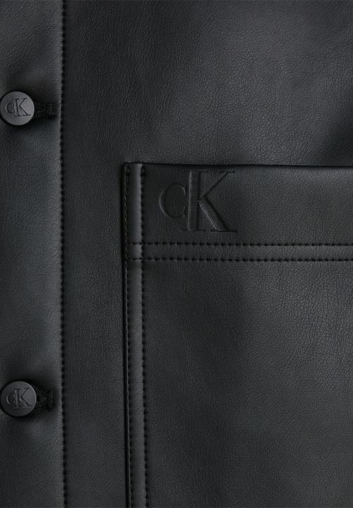 Calvin Klein - Faux leather shacket ck black