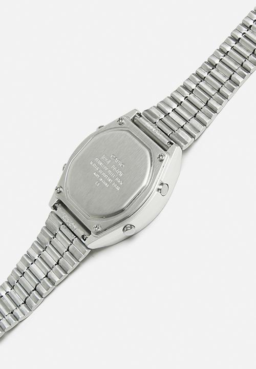 Casio - Digital Retro Watch