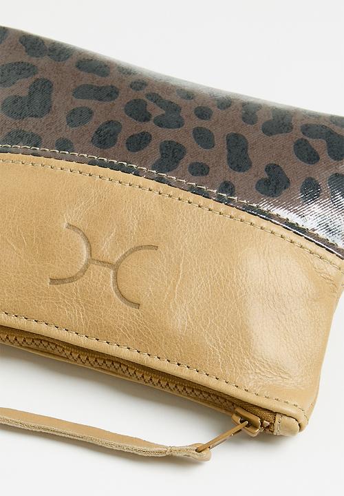 Thandana - Travel pouch Laminated Fabric - Cheetah Coffee