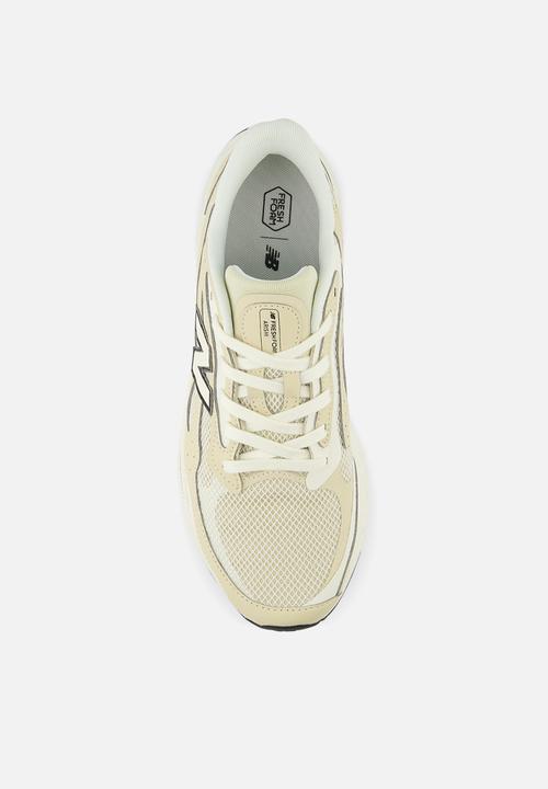 New Balance  - ARISHI LUX v4
