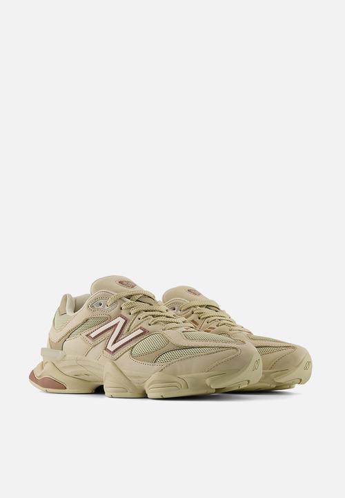 New Balance  - 9060