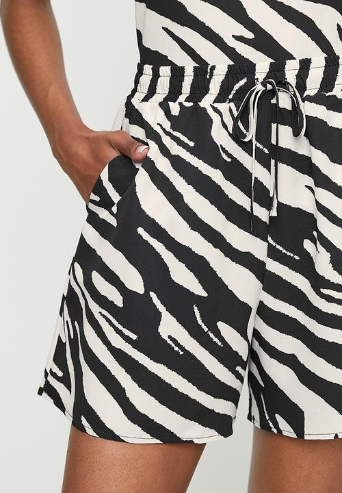 edit - Tie front printed pull on shorts - black ecru zebra