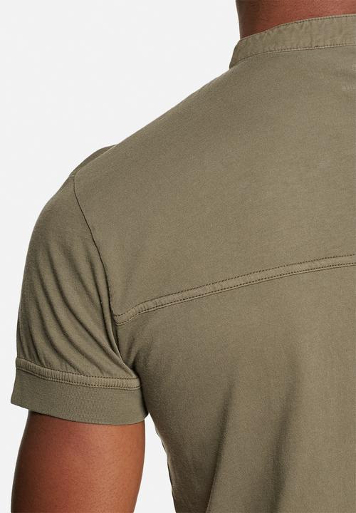 S.P.C.C - Henley plaket tee