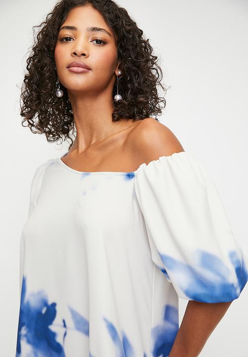 MILLA - Asymmetric trapeze maxi dress with bubble sleeve -denim ghostly floral