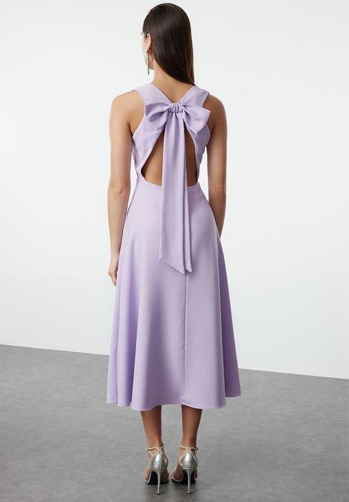 Trendyol - A-Cut Bow Detailed Woven Elegant Evening Dress - Lilac