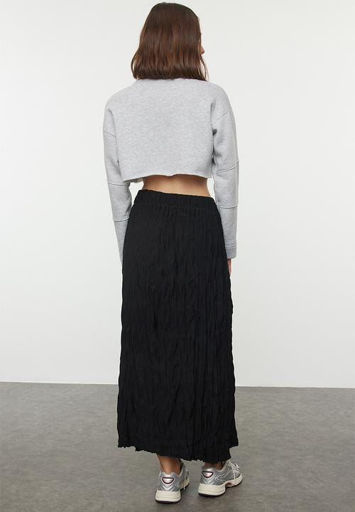 Trendyol - Wrinkled Pleated Midi Skirt - Black