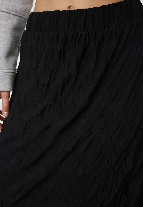Trendyol - Wrinkled Pleated Midi Skirt - Black