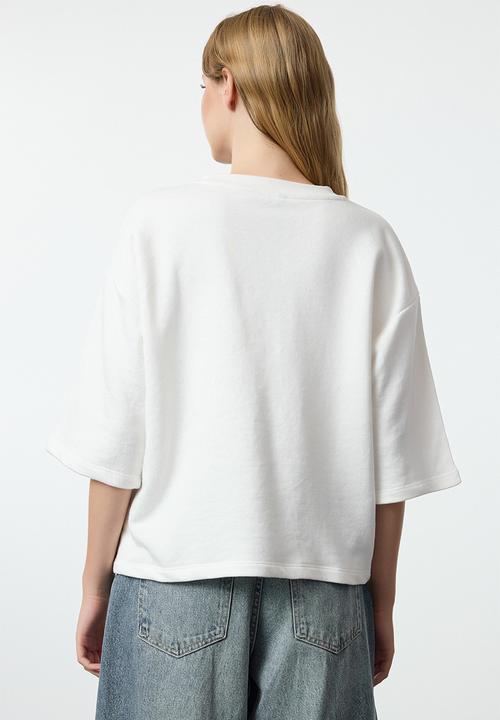 Trendyol - 3/4 Quarter Sleeve Relaxed Pattern Knitted T-Shirt - Ecru