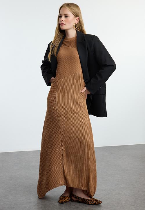 Trendyol - Knitted Undershirt  Dress - Camel