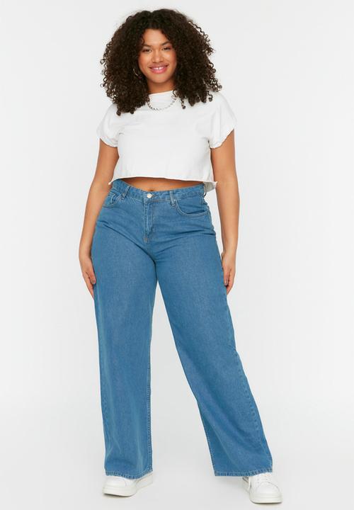 Trendyol - Plus High Waist Wide Cut Jeans- Light Blue