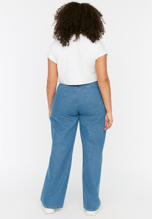 Trendyol - Plus High Waist Wide Cut Jeans- Light Blue