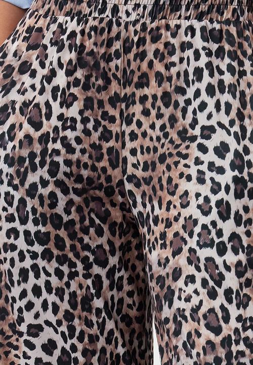 Trendyol - Wide Leg Trousers - Leopard Printed